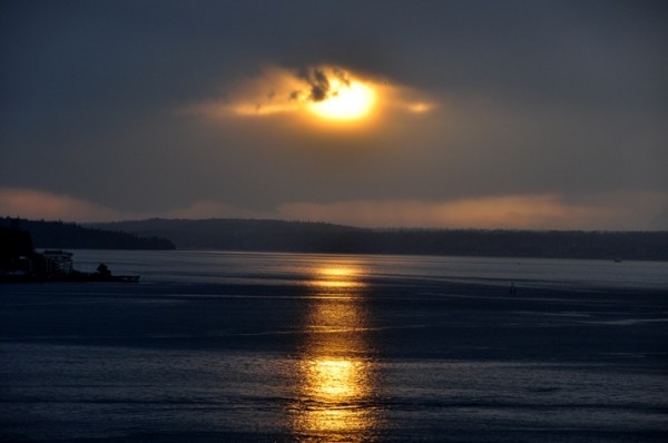 A-Hole-in-the-Sky-030