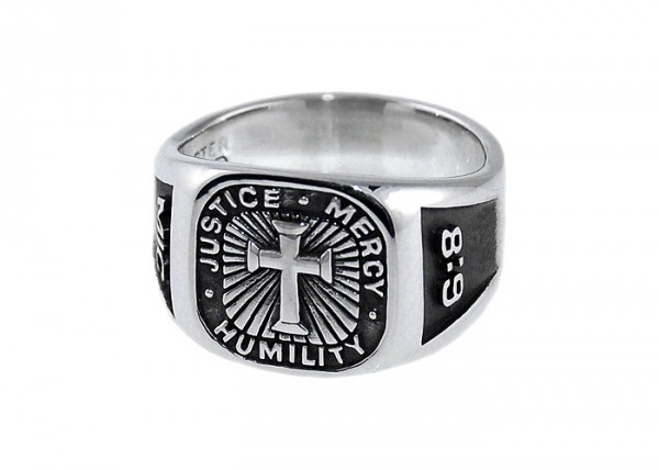 ring_Micah68Signet_FRNT