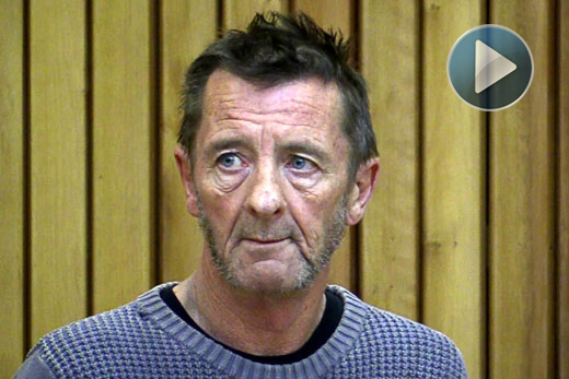 x Phil-Rudd-in-Tauranga-Court-01 xx